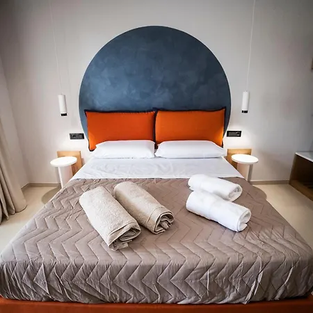 Bed & Breakfast Essenza Mediterranea 4*