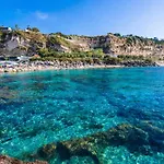 ベッド・アンド・ブレックファスト Essenza Mediterranea トロペーア