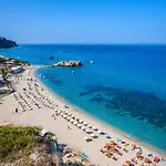 Essenza Mediterranea ベッド・アンド・ブレックファスト 4*