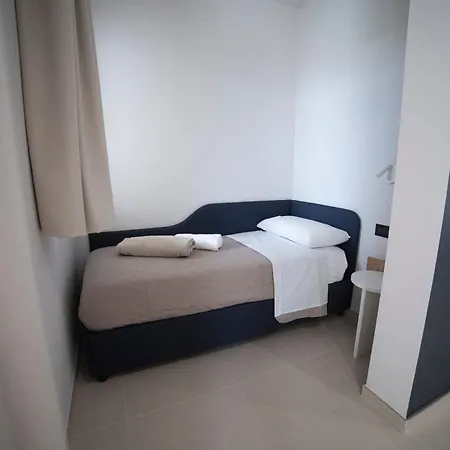 Couette-café Essenza Mediterranea 4*