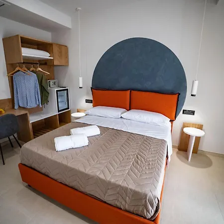 ベッド・アンド・ブレックファスト Essenza Mediterranea トロペーア