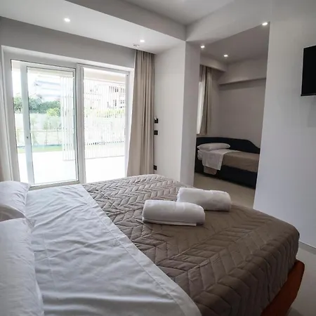 Oda ve Kahvaltı Essenza Mediterranea