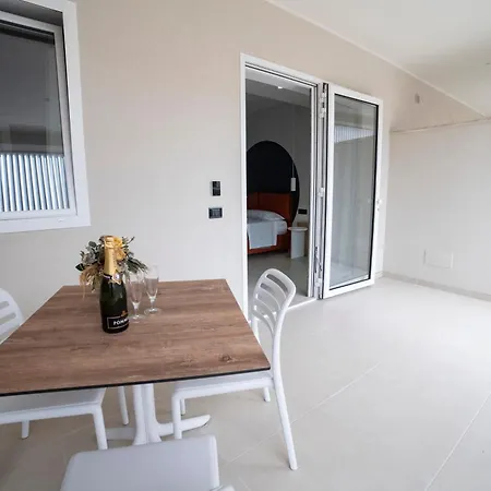 ベッド・アンド・ブレックファスト Essenza Mediterranea