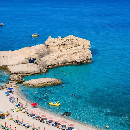 Essenza Mediterranea Bed & Breakfast 4*
