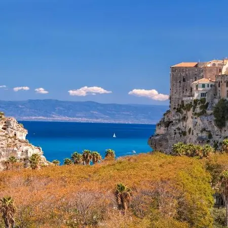 Essenza Mediterranea