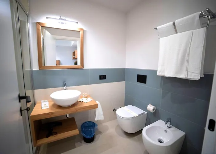 Essenza Mediterranea تروبيا