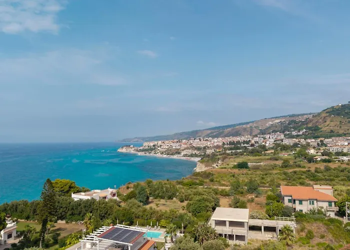 فندق مبيت وإفطار Essenza Mediterranea 4*